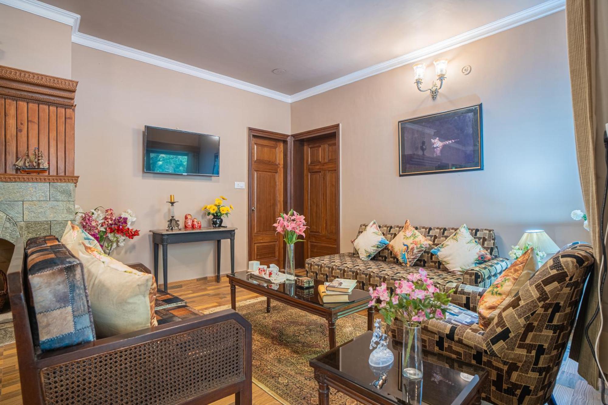 Vienna Forest Villa Найнитал Экстерьер фото